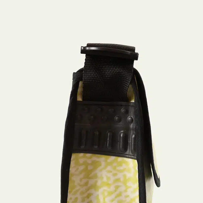 Bolso Ariana, lona publicitaria reciclada - DESERT - Imagen 3