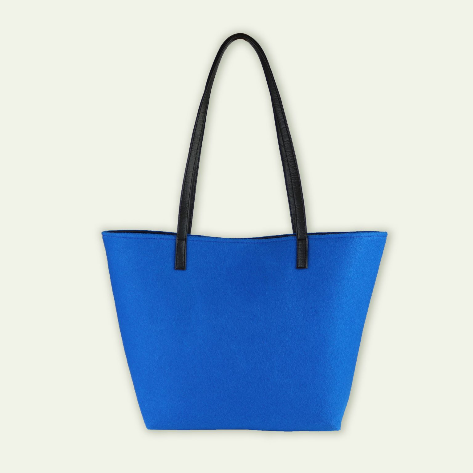 Bolso Elegante de Moqueta Reciclada en Azul. Moda Sostenible